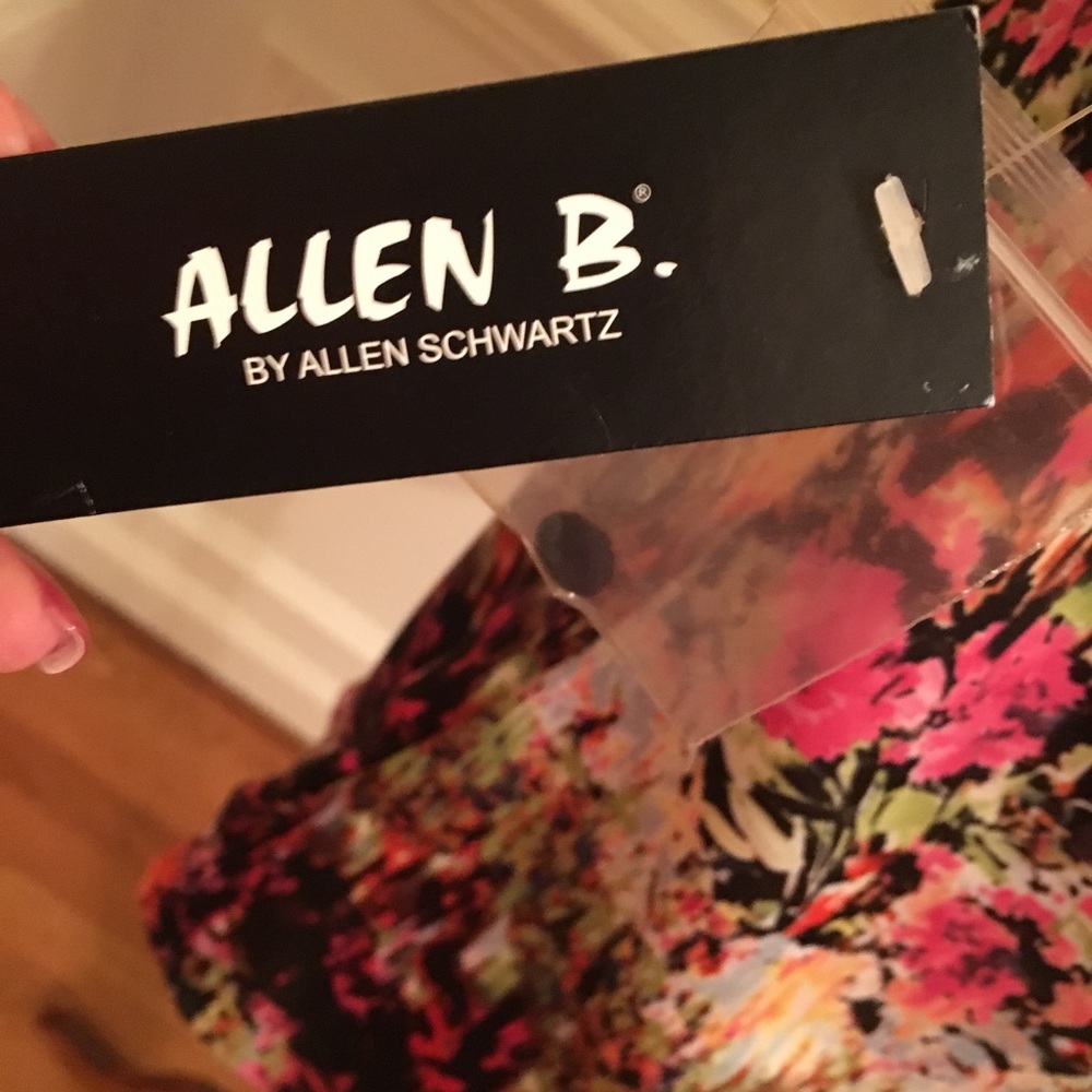 Allen B blouse - Picture 4 of 5